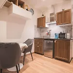 Ospedale Maggiore Vidali Elegant *netflix* Apartman